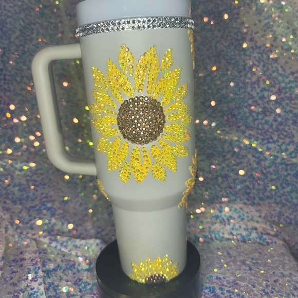 Bling Stanley Tumbler Cup 40oz - Picture 5 of 6